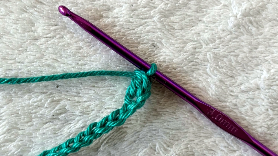 double crochet stitch how to - step 5 double crochet stitch how to - step 5