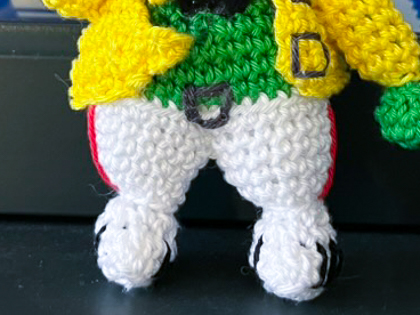 Example of joining parts in knotorious.loops amigurumi pattern Kanye Gangsta Cat Example of joining parts in knotorious.loops amigurumi pattern Kanye Gangsta Cat