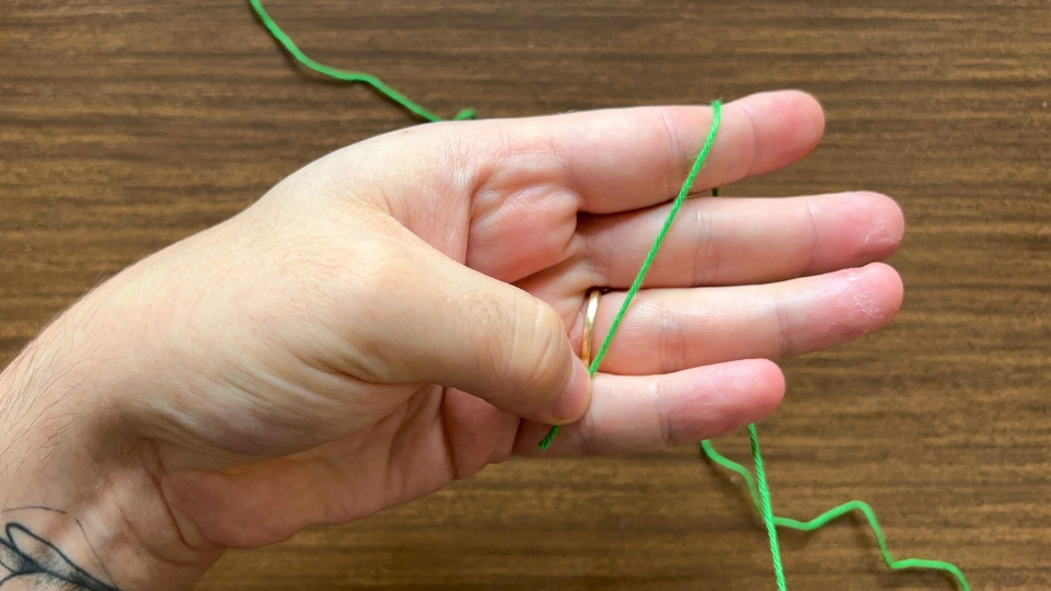Crocheting the Magic Ring - step 2 Crocheting the Magic Ring - step 2